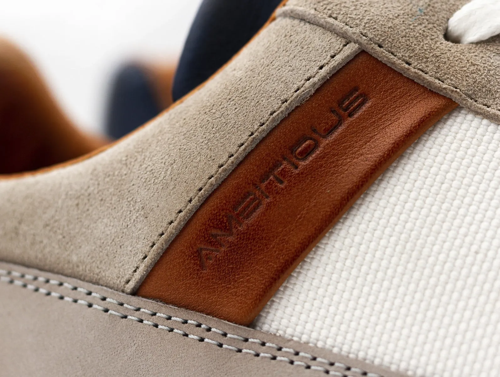 Ambitious SLOW Classic Sneaker 11240 - Grey / Off White / Camel