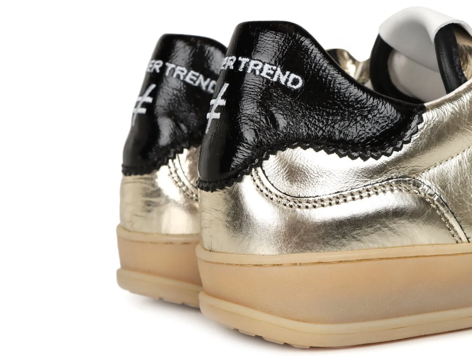 Another Trend A032 5843 - Gold