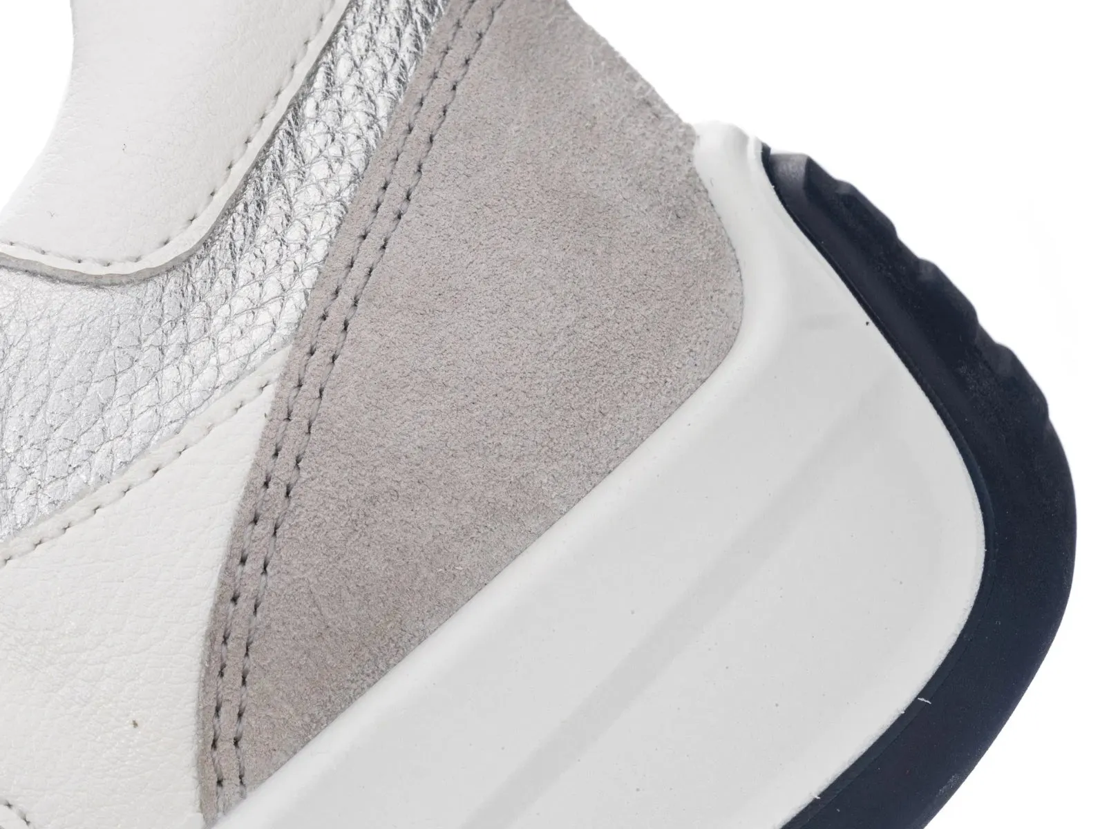 Ara 12-25112-12 New York – Pebble Silver